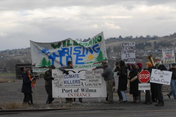 Chanting, singing, and drumming at the Port of Wilma (Greg Mack photo)