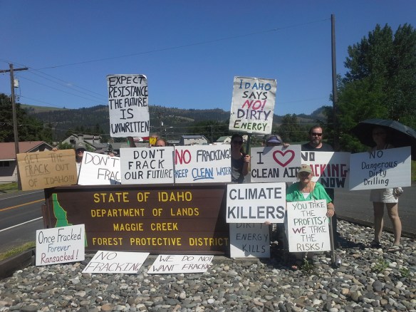 Stop the Frack Attack, Idaho! in Kamiah (Helen Yost photo)