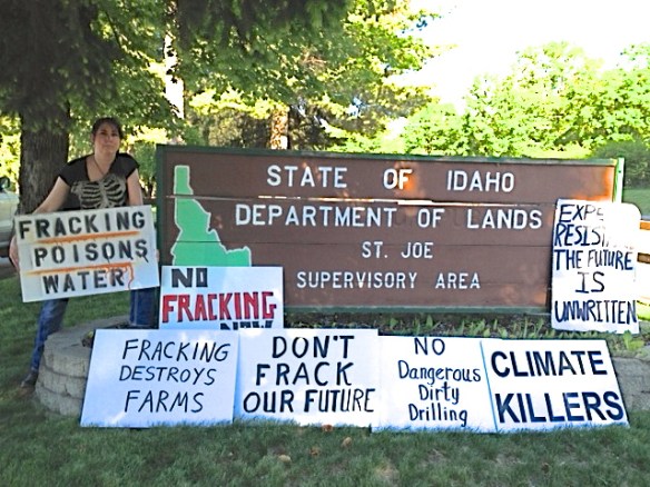 Stop the Frack Attack, Idaho! in Saint Maries (Lori Batina photo)